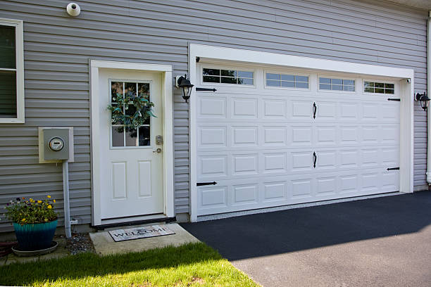 24/7 Emergency Garage Door Panel Replacement experts in Harrison, NJ